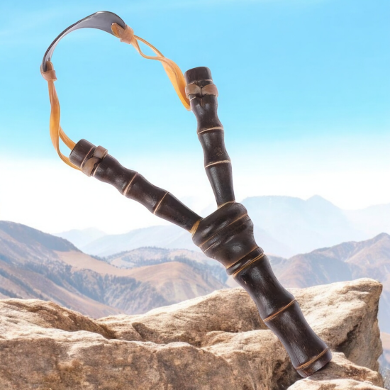 نبيلة خشبية تقليدية