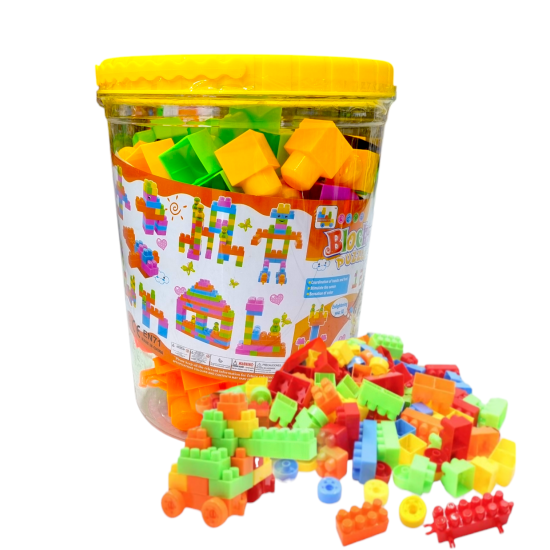 مكعبات البناء الملونة