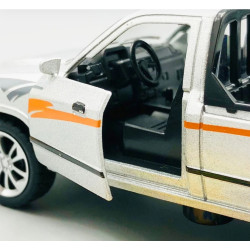 سيارة شاص معدنية